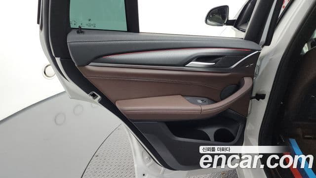 BMW X4 2025 — Şəkil 16/34