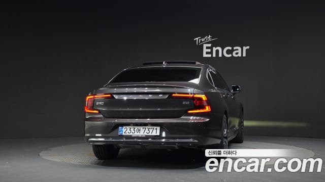 Volvo S90 2024 — ფოტო 18/20