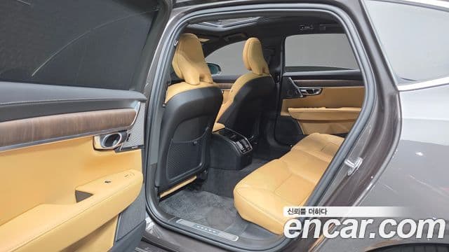 Volvo S90 2024 — ფოტო 8/20
