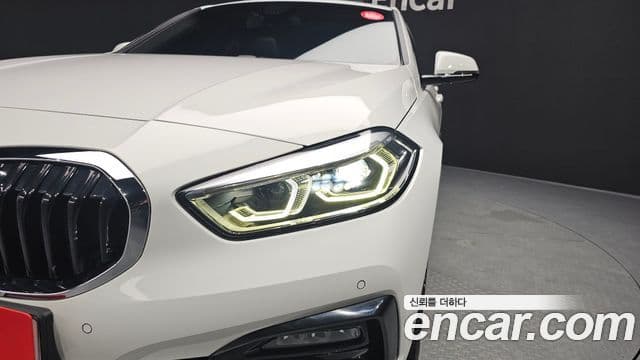 BMW 1 Series 2020 — Şəkil 26/32