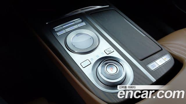 Genesis Electrified G80 2021 — ფოტო 15/20