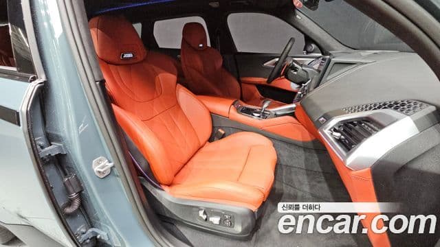 BMW XM 2025 — Фото 11/20