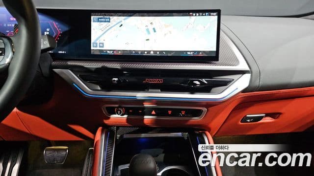 BMW XM 2025 — Фото 14/20