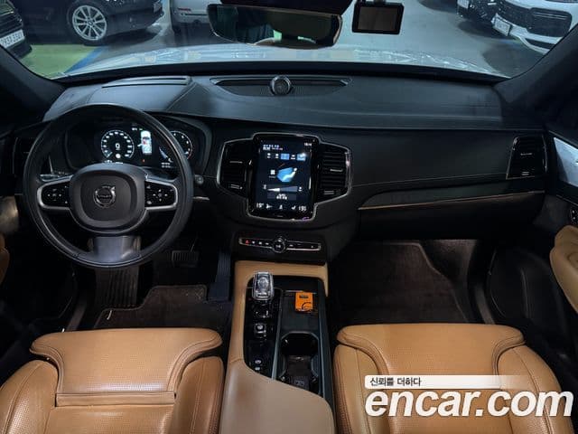 Volvo XC90 2021 — ფოტო 6/20