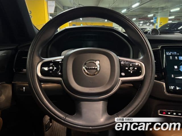 Volvo XC90 2021 — ფოტო 12/20