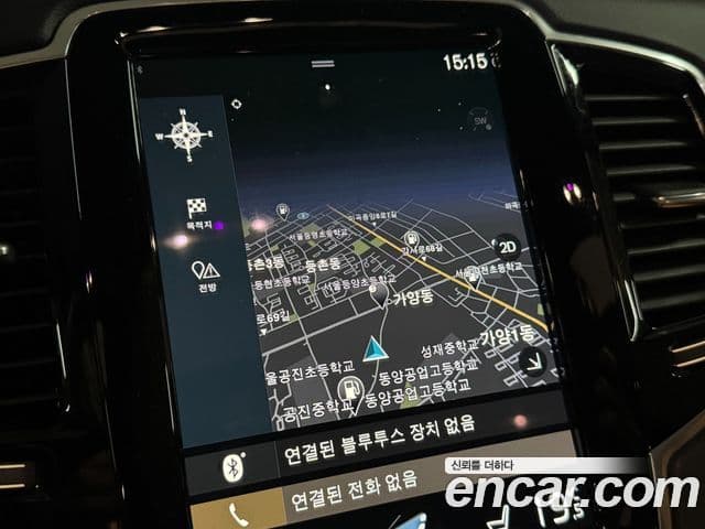 Volvo XC90 2021 — ფოტო 13/20