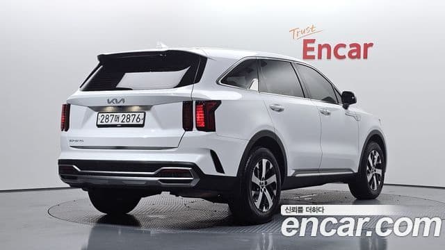 Kia Sorento 2022 — Фото 1/20