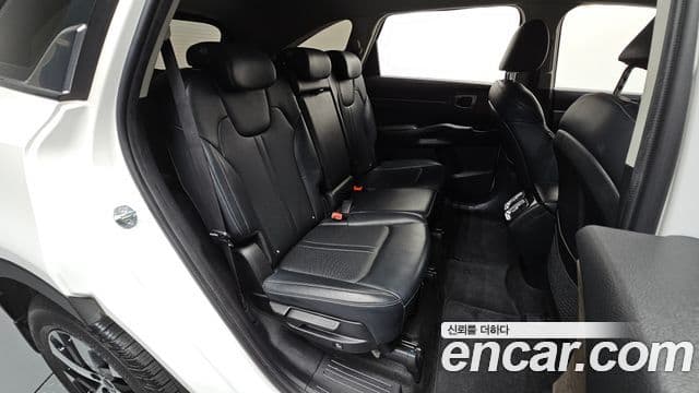 Kia Sorento 2022 — Фото 12/20