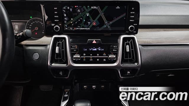 Kia Sorento 2022 — Фото 15/20