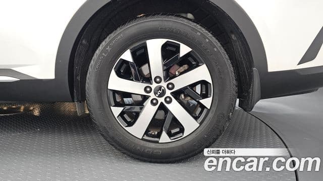 Kia Sorento 2022 — ფოტო 19/38
