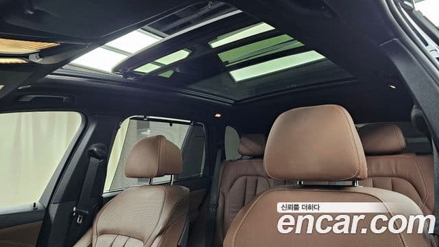 BMW X5 2021 — ფოტო 17/20