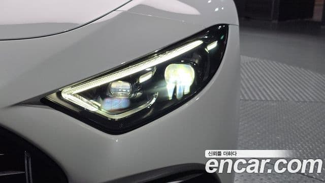 Mercedes-Benz SL-Class 2023 — Photo 36/37