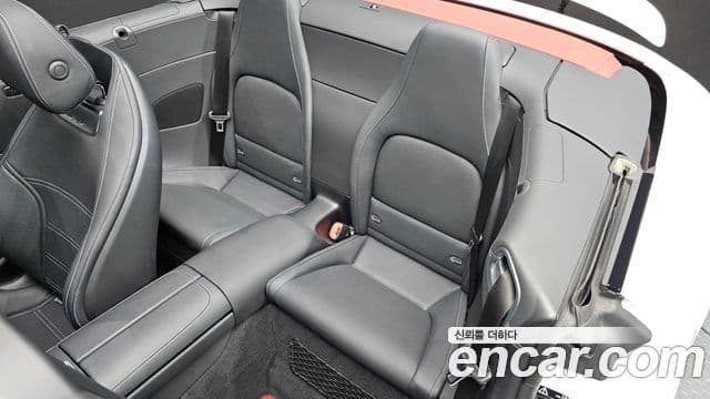 Mercedes-Benz SL-Class 2023 — Photo 34/37