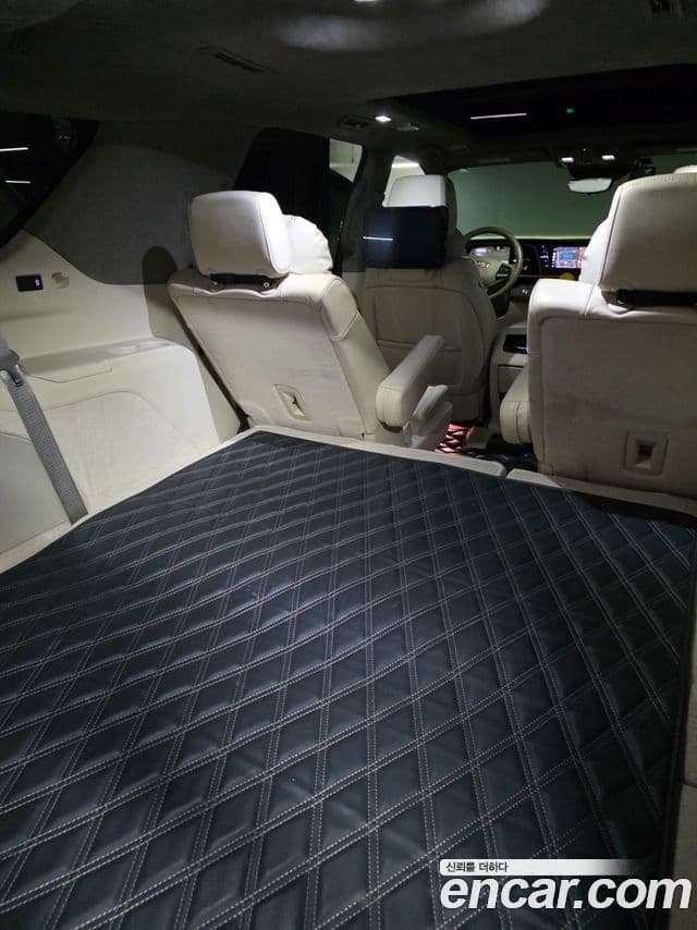 Cadillac Escalade 2022 — Şəkil 15/19