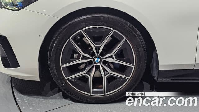 BMW 5 Series 2024 — фото 5 из 20