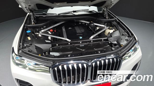 BMW X7 2021 — Фото 6/20