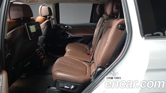 BMW X7 2021 — Şəkil 20/31