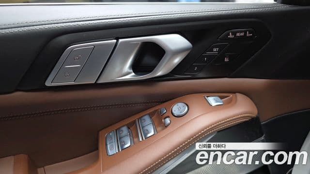 BMW X7 2021 — Şəkil 21/31
