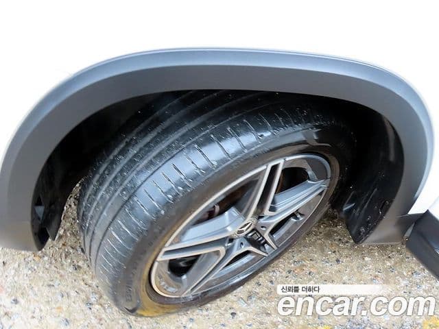 Mercedes-Benz GLB-Class 2023 — Фото 20/20