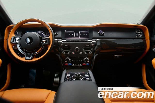 Rolls-Royce Cullinan 2023 — ფოტო 7/20