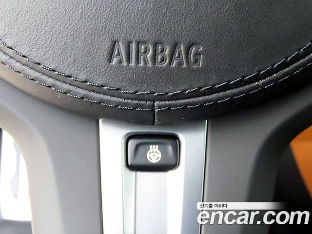 BMW 5 Series 2023 — ფოტო 14/19