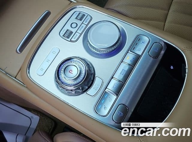 Genesis G90 2022 — ფოტო 7/20