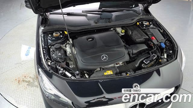 Mercedes-Benz CLA-Class 2018 — Şəkil 20/31