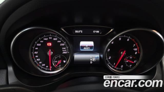 Mercedes-Benz CLA-Class 2018 — Şəkil 22/31