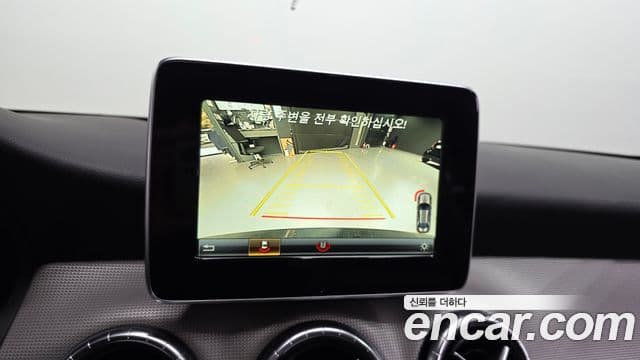 Mercedes-Benz CLA-Class 2018 — Şəkil 11/31