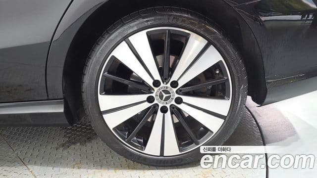 Mercedes-Benz CLA-Class 2018 — Şəkil 10/31