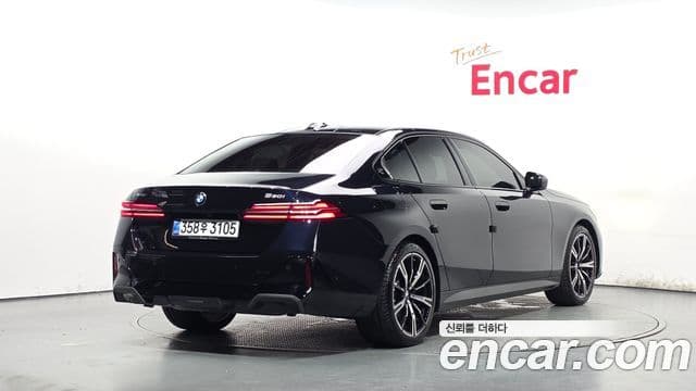 BMW 5 Series 2026 — Şəkil 2/20