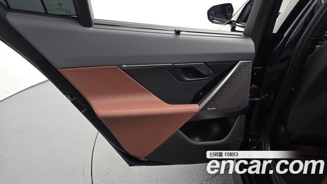 BMW 5 Series 2026 — Photo 19/34