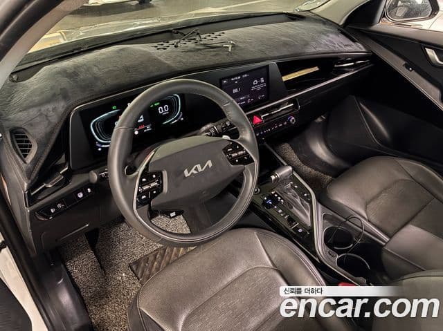 Kia Niro 2022 — ფოტო 6/13