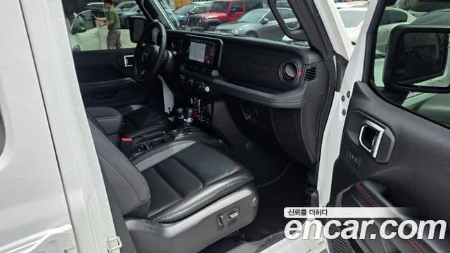 Jeep Wrangler 2024 — Şəkil 14/15