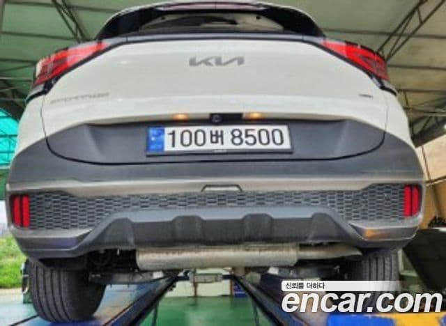 Kia Sportage 2024 — ფოტო 1/3