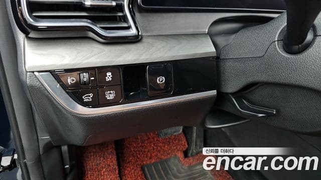 Kia Sportage 2021 — Photo 1/34