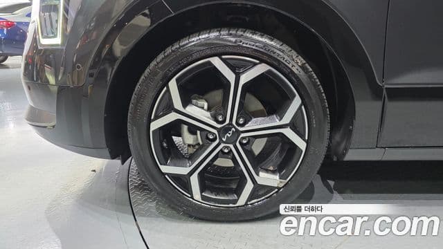 Kia Niro 2022 — фото 5 из 20