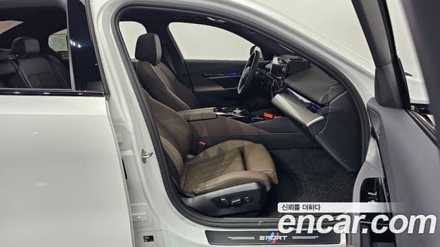 BMW 5 Series 2025 — ფოტო 12/20