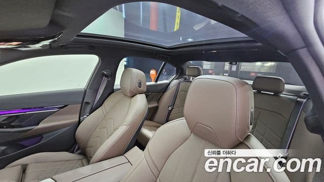 BMW 5 Series 2025 — ფოტო 19/20