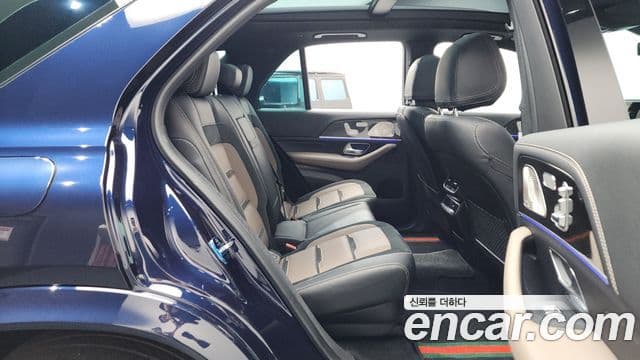 Mercedes-Benz GLE-Class 2021 — ფოტო 11/20