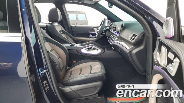 Mercedes-Benz GLE-Class 2021 — Photo 14/39