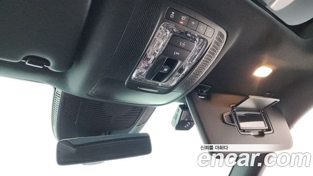 Mercedes-Benz GLE-Class 2021 — Photo 39/39