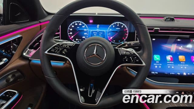 Mercedes-Benz E-Class 2026 — Фото 12/20