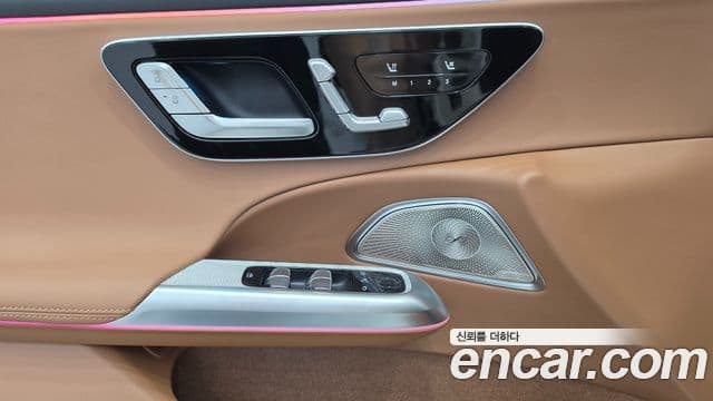 Mercedes-Benz E-Class 2026 — Фото 14/20