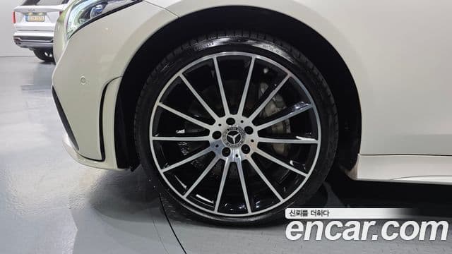 Mercedes-Benz CLS-Class 2021 — Фото 5/20