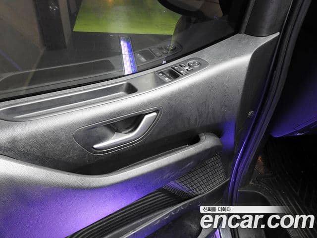 Hyundai Staria 2024 — Şəkil 17/20