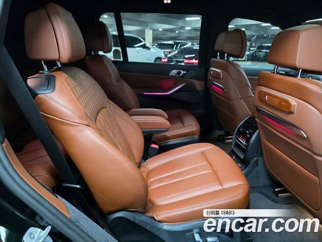 BMW X7 2025 — Фото 11/20