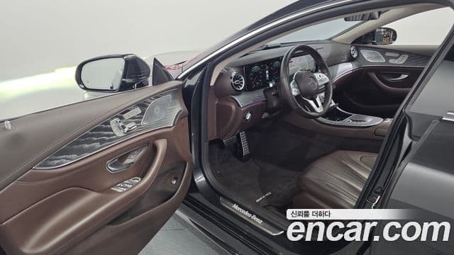 Mercedes-Benz CLS-Class 2021 — Фото 10/20