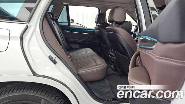 BMW X5 2018 — Şəkil 12/20