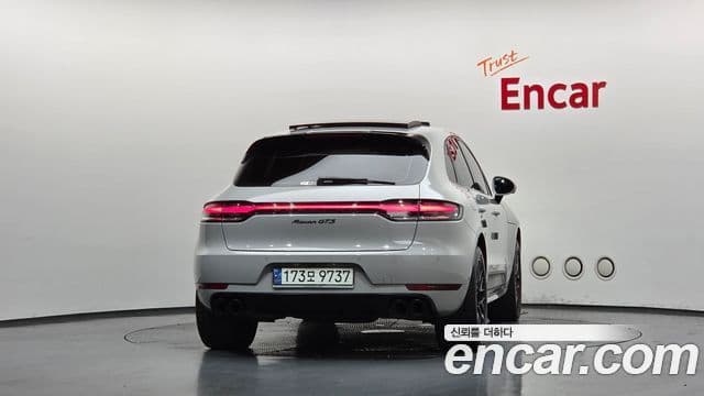 Porsche Macan 2021 — Фото 4/20